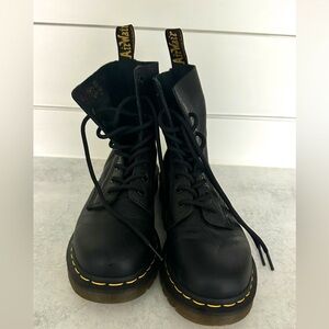Dr.Martens 1460 Classic Leather Boot